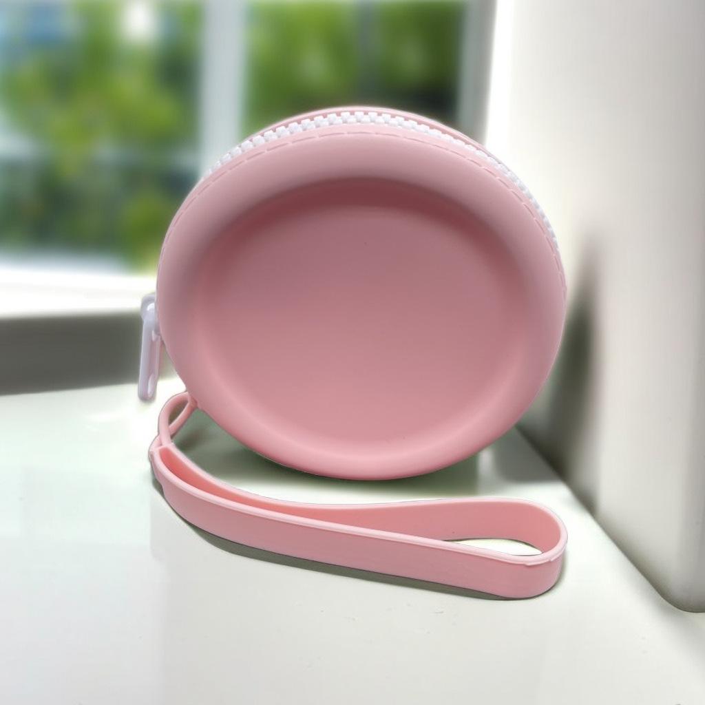 Dog Treat Training Pouch, Portable Silicone Dog Food Treat Pouch with Lanyard and Hook for Outdoor Walking Supply Storage Bag