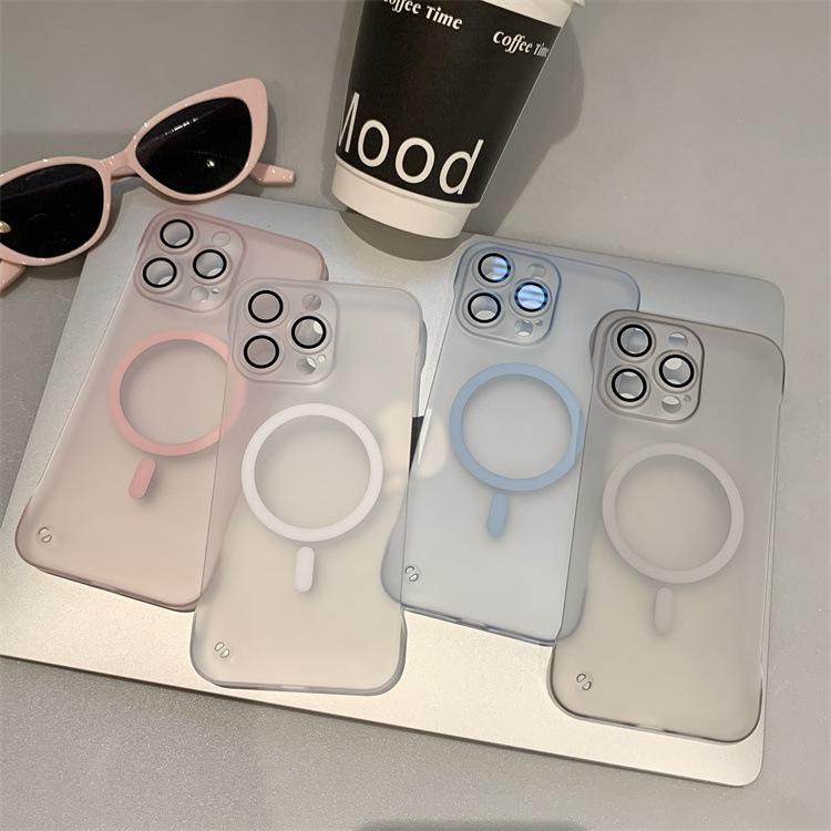 Ultra-thin ice mist borderless, suitable for iPhone17 magnetic mobile phone case, Apple 16promax matte 13 protective case.