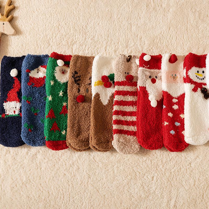 Șosete de Crăciun 3D din Fleece Coral de Desene Animate pentru Adulți și Copii, Jumătate-Catifea cu Design cu Bilă Acrilică
