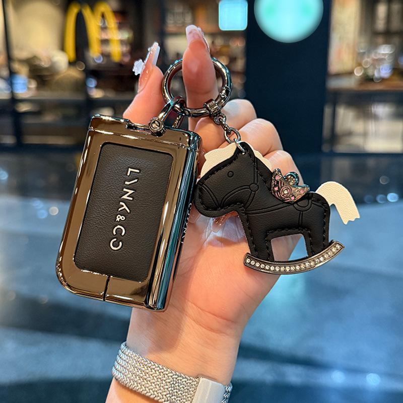 Lynk & Co 06 Luxury Leather & Metal Key Cover for 25 Models - Full Protection & Secure Fit