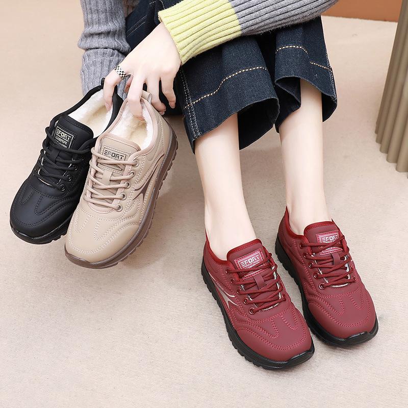 2025 shoes women's winter new women's walking shoes cotton boots velvet warm women's short boots comfortable mother shoes