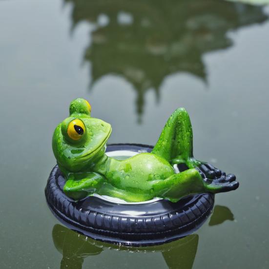 Floating Frog Statue Resin Lying On Tire Frog Figurine Sculpture Outdoor Garden Pond Pool Fish Tank Aquarium Decoration Ornament