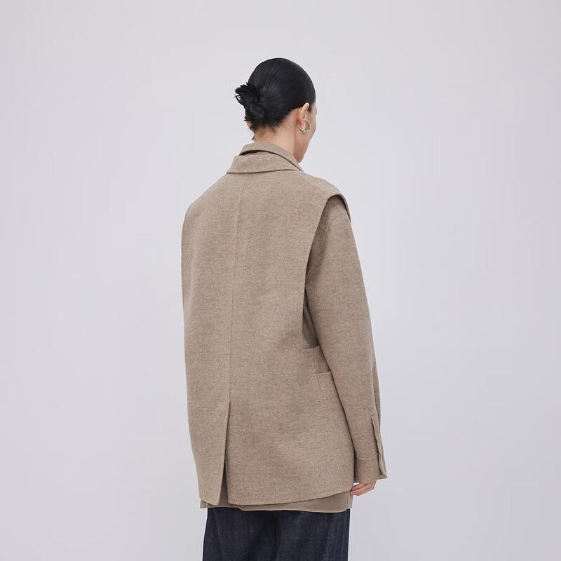 Less 2023 Winter Straight-Fit Peaked Lapel Sleeveless Short Vest