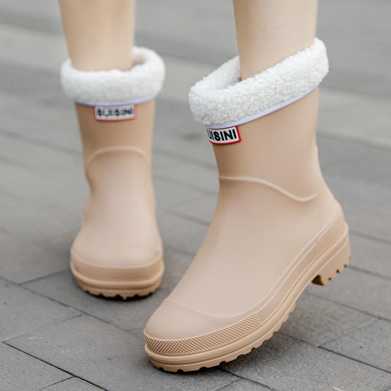 Fashion medium tube rain shoes women's water shoes winter wear rain boots adult velvet soft sole waterproof non-slip women's rubber shoes