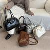 Premium Texture Portable Pillow Bag Women's Bag Spring New Fashion Simple Shoulder Bag Commuter Armpit Bag