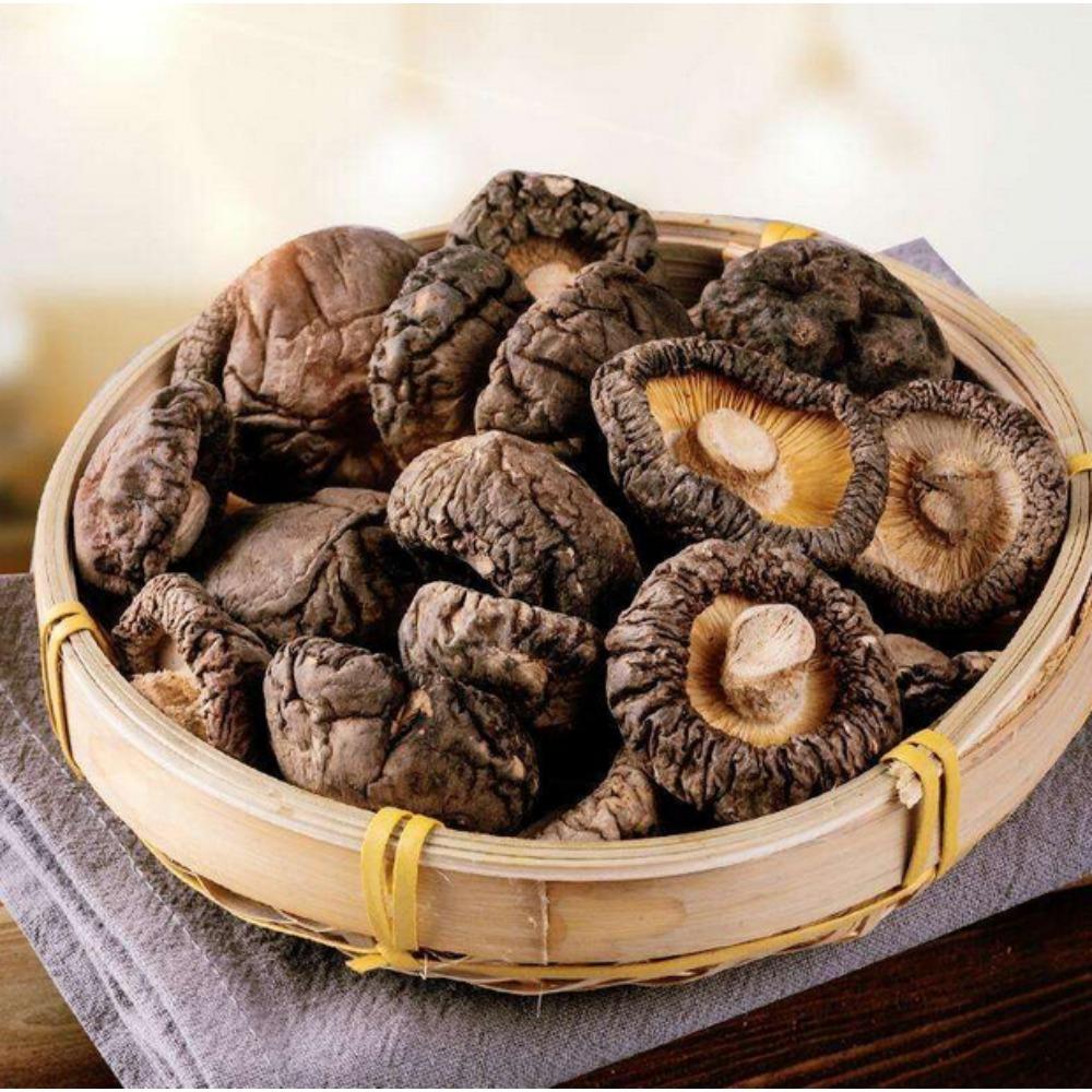 Dried Shiitake Mushrooms Edible Fungus Natural Healthy Nutritious Gourmet