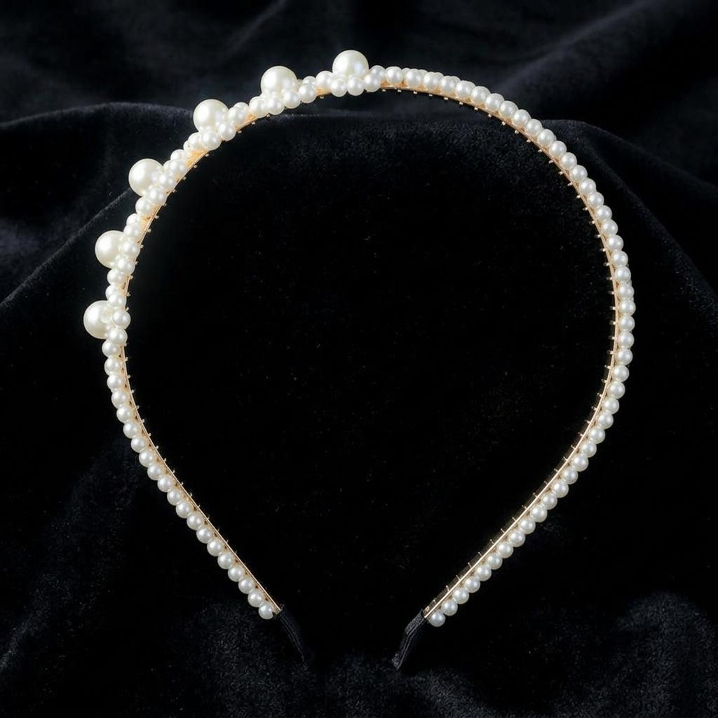 Women Retro Pearl Hairband Lightweight Alloy Headband With Elegant Design For Daily And Formal Occasions