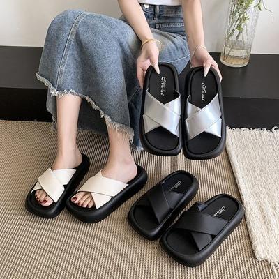 Thick-bottomed Fairy Style Slippers Female Outer Wear 2025 Summer New Fashion with Skirt Beach Internet Celebrity French Sandals