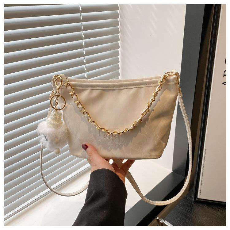 

Модная маленькая женская сумка 2025 новая цепочка зарубежный стиль нишевая сумка-мессенджер популярная текстура на плечо подмышку сумка-ведро Without pendant белый