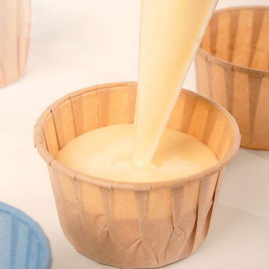 50 Uds. Tazas para pastel resistentes a altas temperaturas, papel a prueba de grasa, impermeables, fáciles de desmoldar, tazas desechables para hornear de calidad alimentaria