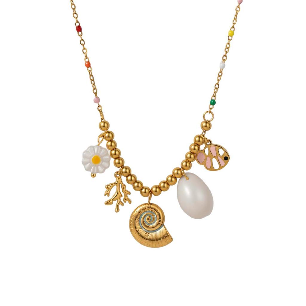 European & American Ocean Beach Style 18K Gold Seashell Pendant Necklaces for Women, Stainless Steel, Light Luxury.