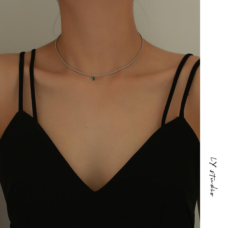 

Цепочка из круглых бусин, колье изумрудного квадратного циркона, лесной стиль, изысканное, атмосферное, ретро, ​​красивое и свежее колье для женщин 36CM