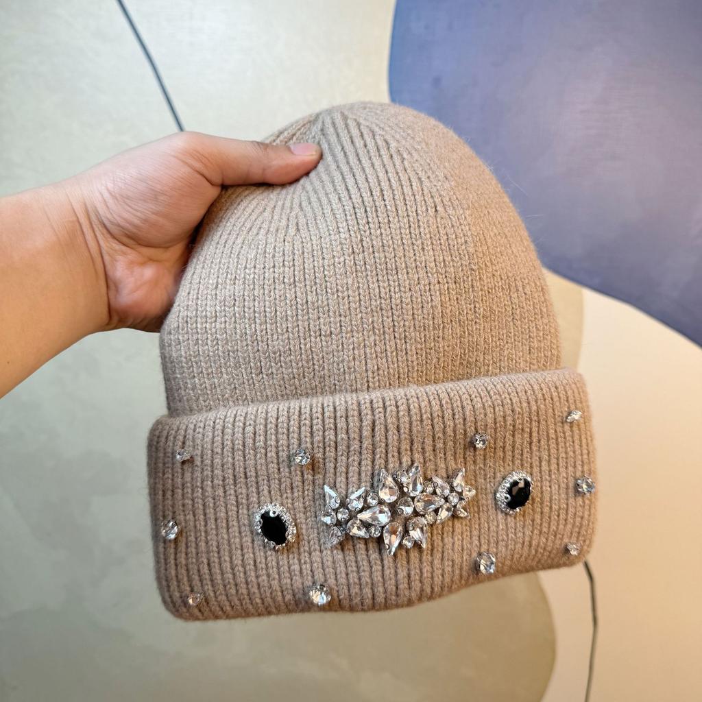 Light Luxury Rhinestone Rabbit Fur Beanie Women's Autumn and Winter White Knitted Hat Big Head Circumference Showing Face Small Baotou Cold Hat Trend
