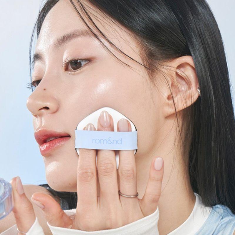 Rom&nd Hydrating Glow Cushion Foundation K-Beauty Bare Water Cushion Base Makeup SPF Coverage