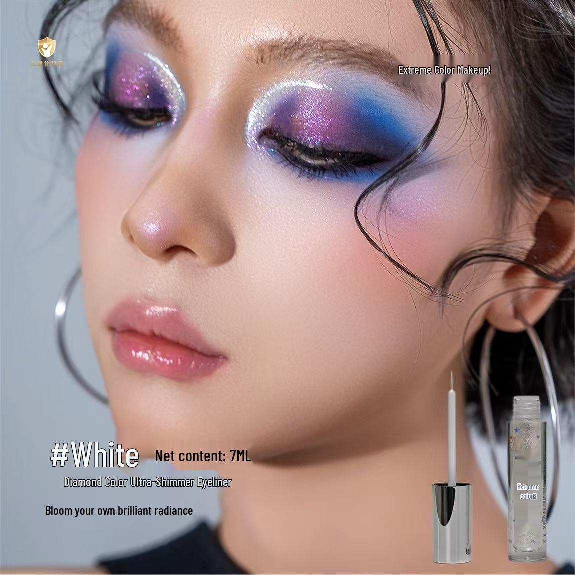 Extreme Color Liquid Glitter Eyeshadow: Long-lasting, lightweight, skin-friendly, enhances complexion for bold, large eyes.