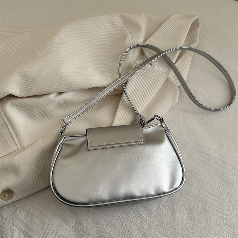 Popular polka dot bag 2025 new fashion messenger bag high-end texture underarm foreign style versatile small bag shoulder bag