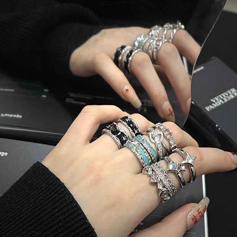 Niche Design Couple Ring Personality Retro Dripping Oil High Sense Retro Cold Wind Open Index Finger Ring Woman