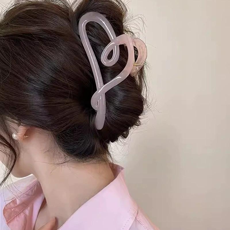 Irregular Hollow Out Hair Claws Clips Women Girls Large Heart Shape Crab Hair Clamps Barrettes Clips Hair Accessories