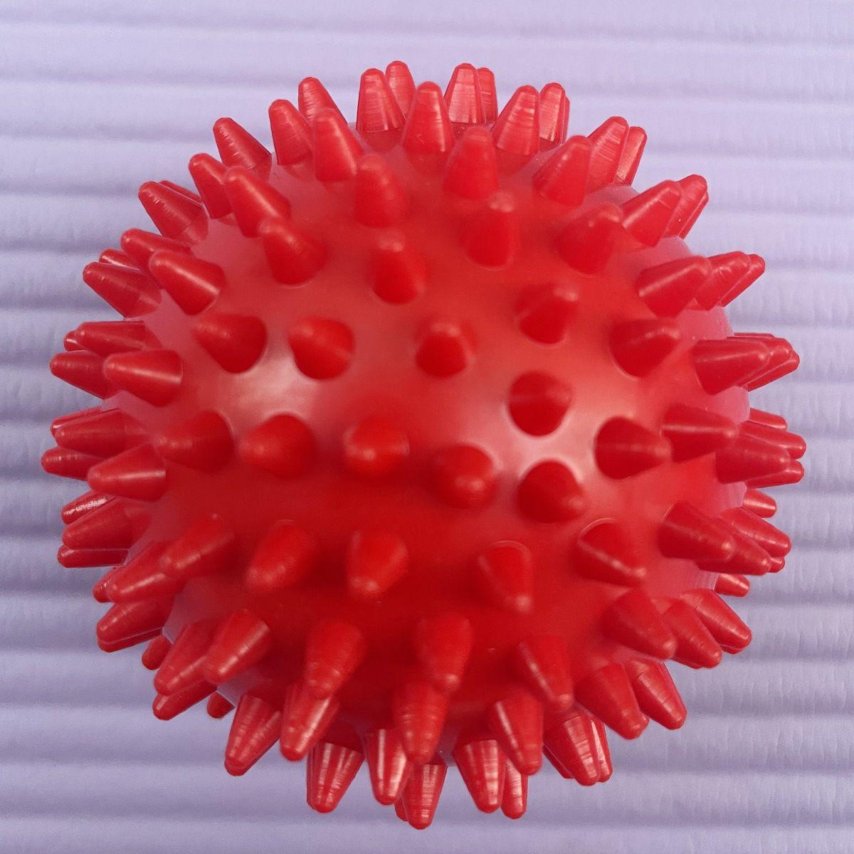 

Массажный фитнес акупунктурный мячик-ёжик 9cm (hard) красный