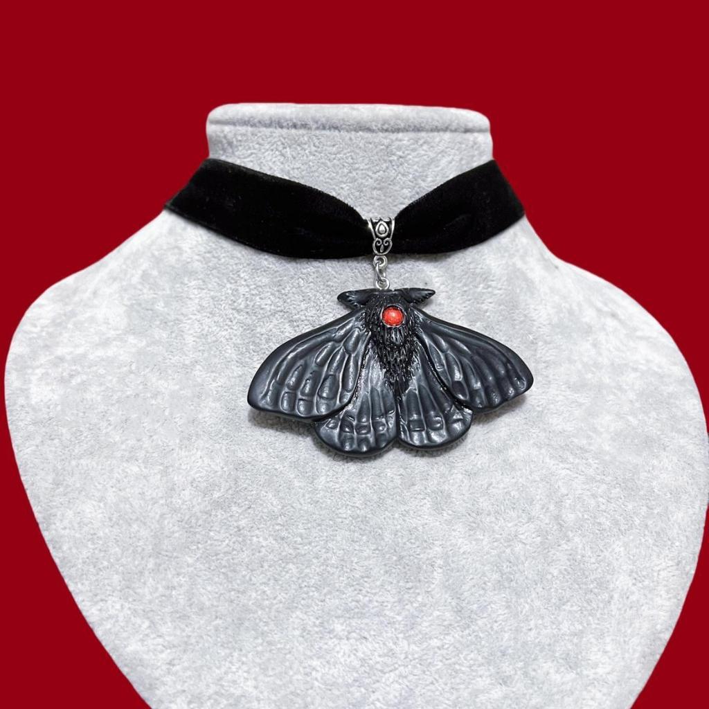 Y2K subculture, gothic style retro black moth, velvet necklace collar, Halloween necklace.