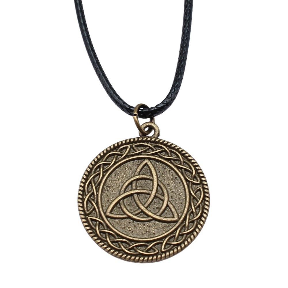 Triquetra Celtic Knot Pendant Necklace Wiccan Occult Protection Jewelry With 45cm Leather Chain