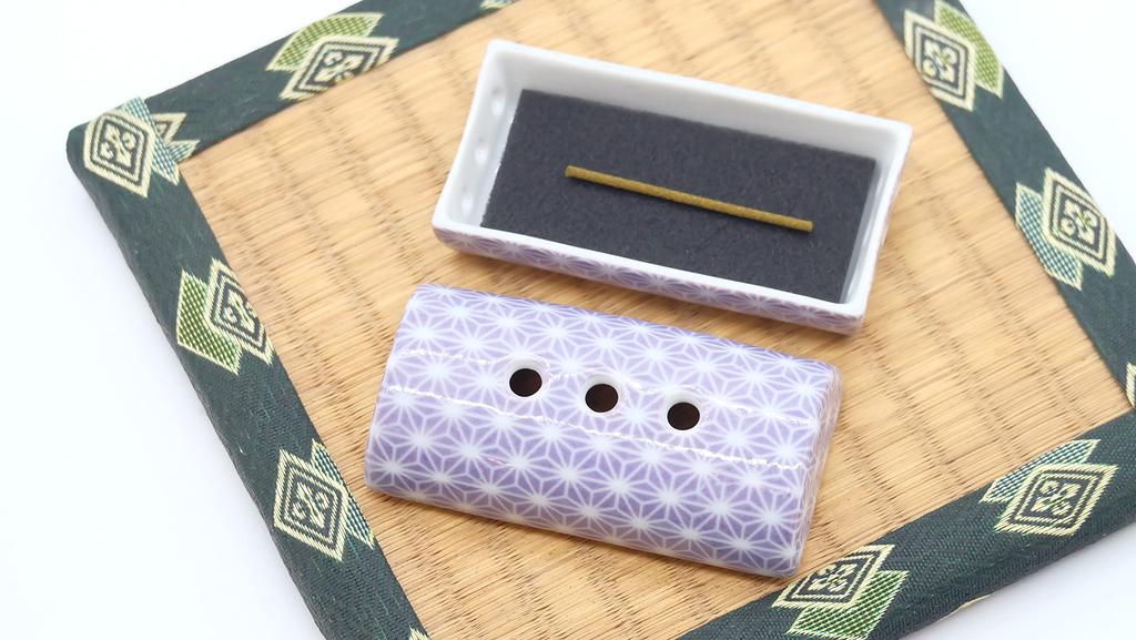 Horizontal Cylindrical Incense Burner, for Laying Incense Sticks, Mino Ware, Purple, Hemp Leaf Pattern (Nezuko Design), Eirakuya, Established in 1820