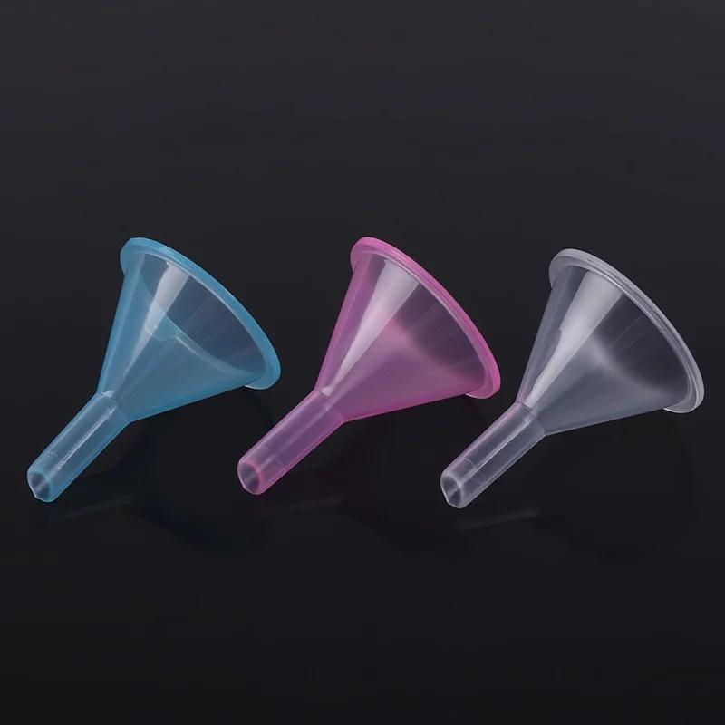 20pcs/lot Small Plastic for Perfume Diffuser Bottle Mini Liquid Oil Funnels Lab Tools
