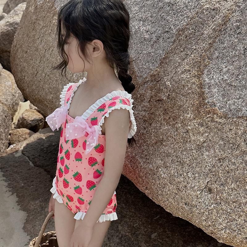 

2025 Девочки Клубничная Принцесса Слитный Купальник: Трендовая летняя пляжная одежда 130 cm розовый