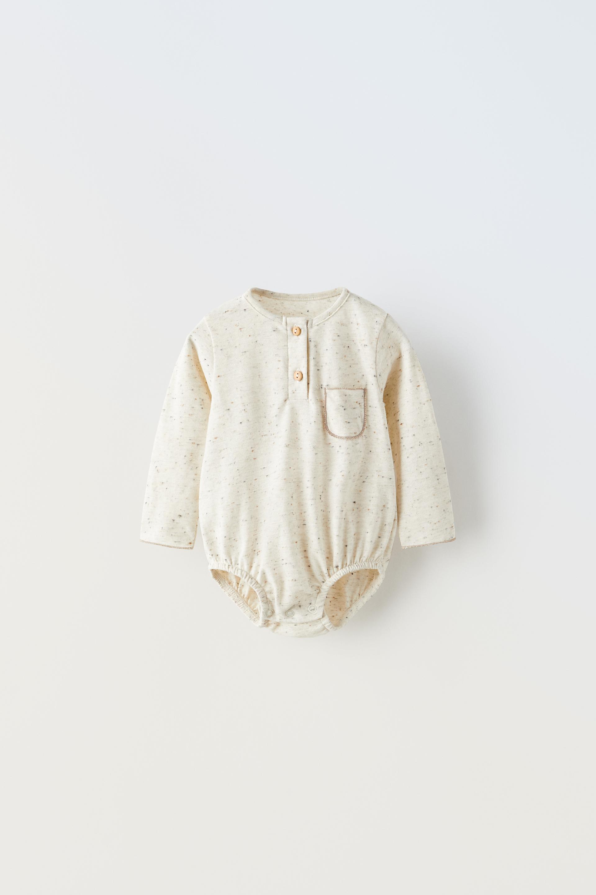 

БОДИ С ПЯТНИЦАМИ И КАРМАНОМ