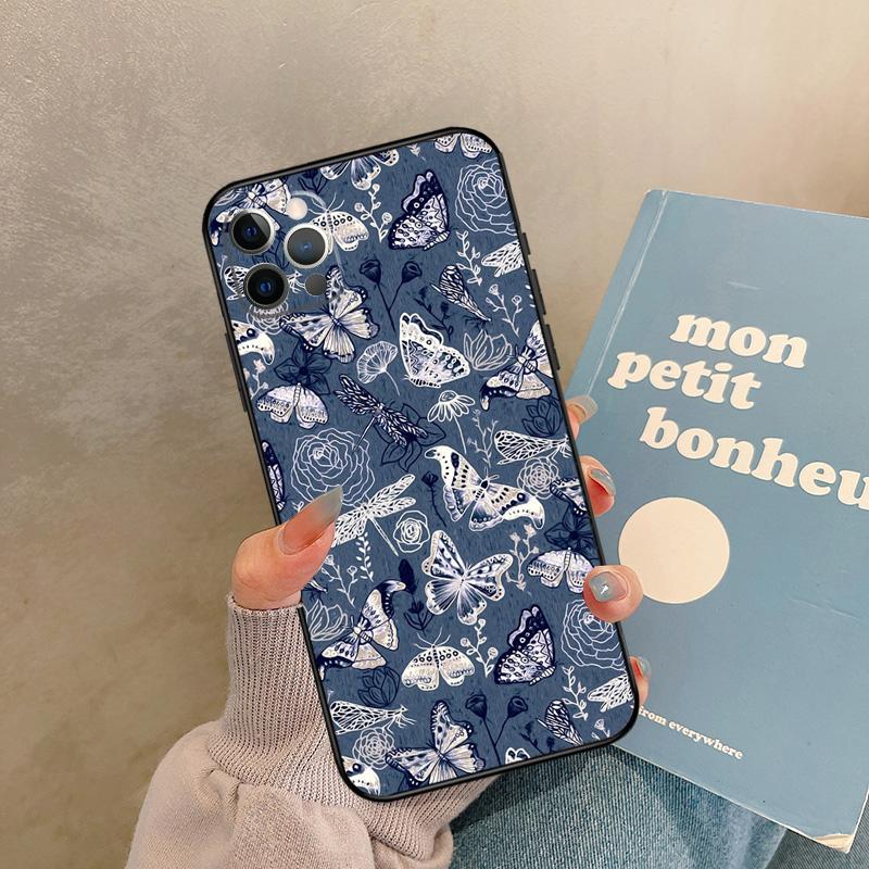 Moths Insects Botanical Butterflies Case For iPhone 17 Air 13 16 15 11 12 14 Pro Max 13 Mini XR 15 16 Plus 16e Back Cover Shell