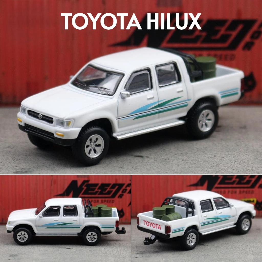 1/64 Scale TOYOTA Hilux Pickup Truck Miniature Toy Car Vehicle Premium Model Free Wheels Diecast Metal Alloy Collection Gift