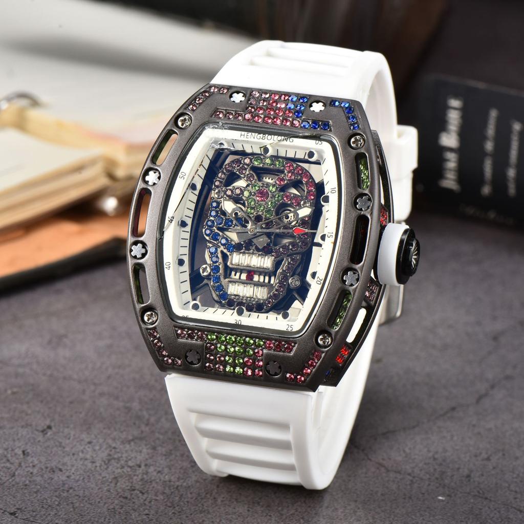 New Colored Diamond Skull Quartz Watch Spot Wholesale Fashion Business Diamond-encrusted Silicone Watch Men