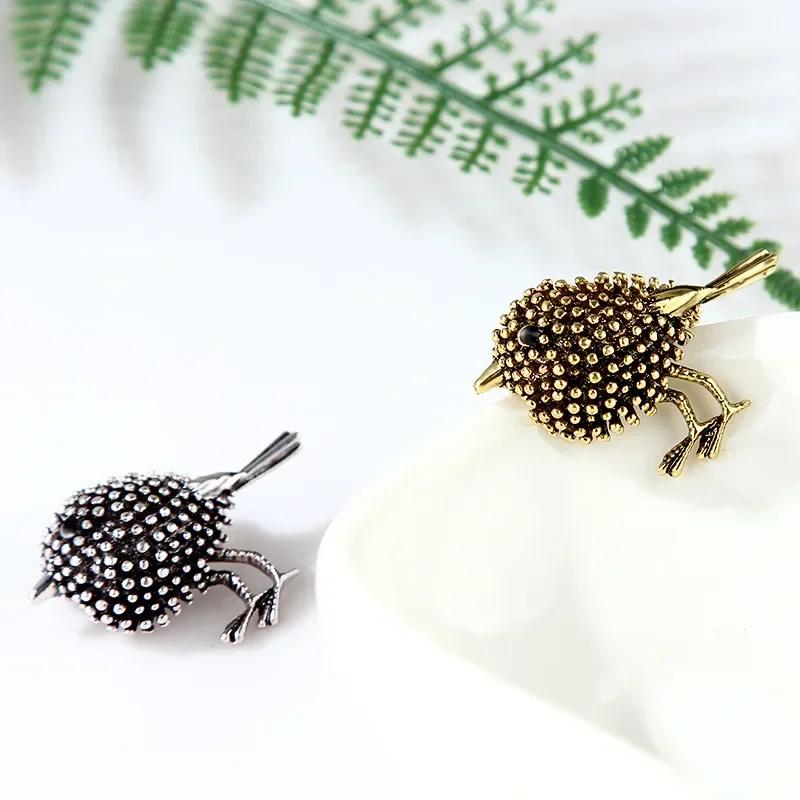 Creative Gifts Vintage Sparrow Brooch Animal Lapel Pins Alloy Bird Brooches Designer For Women Dresses Suit Clothing Accessories