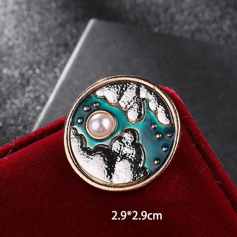 Vintage Palace Sun God Brooch Starry Sky Cloud Enamel Brooches Milky Way Series Accessory Pin Brooches Woman Party