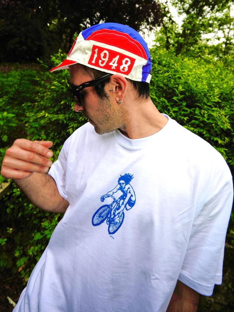 Gruppo Modern Drop3 White T-Shirt, Jellyweed, Cyclist, Surfer,