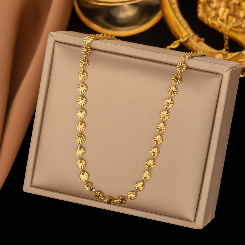 Moda Europeo-Americana Collana a Strati con Catena Piatta a Maglia Serpente a Tre Strati per Donna - Catena Clavicola con Croce in Metallo