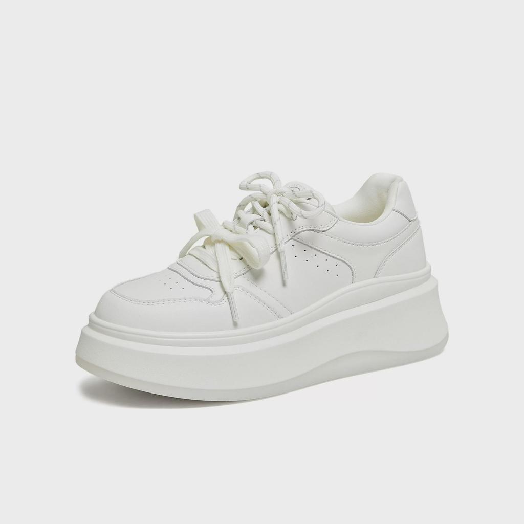 Tata Women's White Whale Sneakers, Thick Sole, Lace-Up