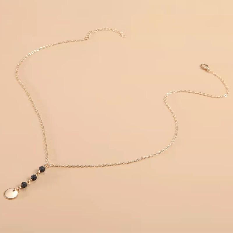 Retro fashion short women s collarbone chain, simple lava volcanic stone sequined necklace