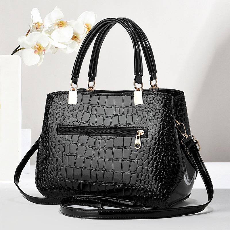Women's Bag 2026 New Spring and Summer Women's Fashion Atmosphere Texture Simple and Versatile Single Shoulder Crossbody Handbag