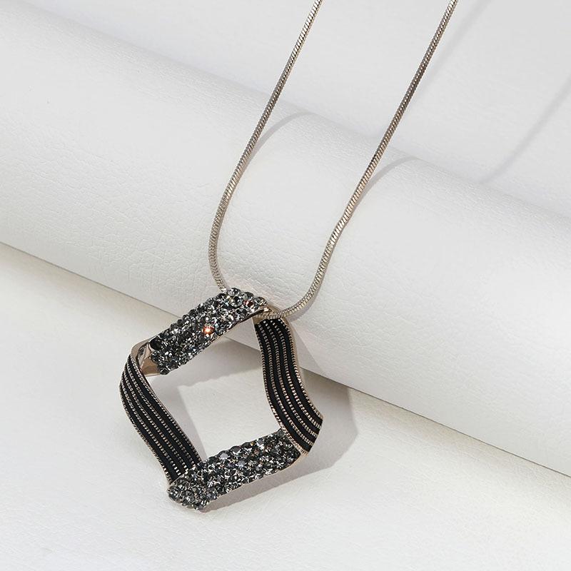 

Charming Korean Style Long Necklace For Women With Unique Geometric Design Pendant Coffee Gold