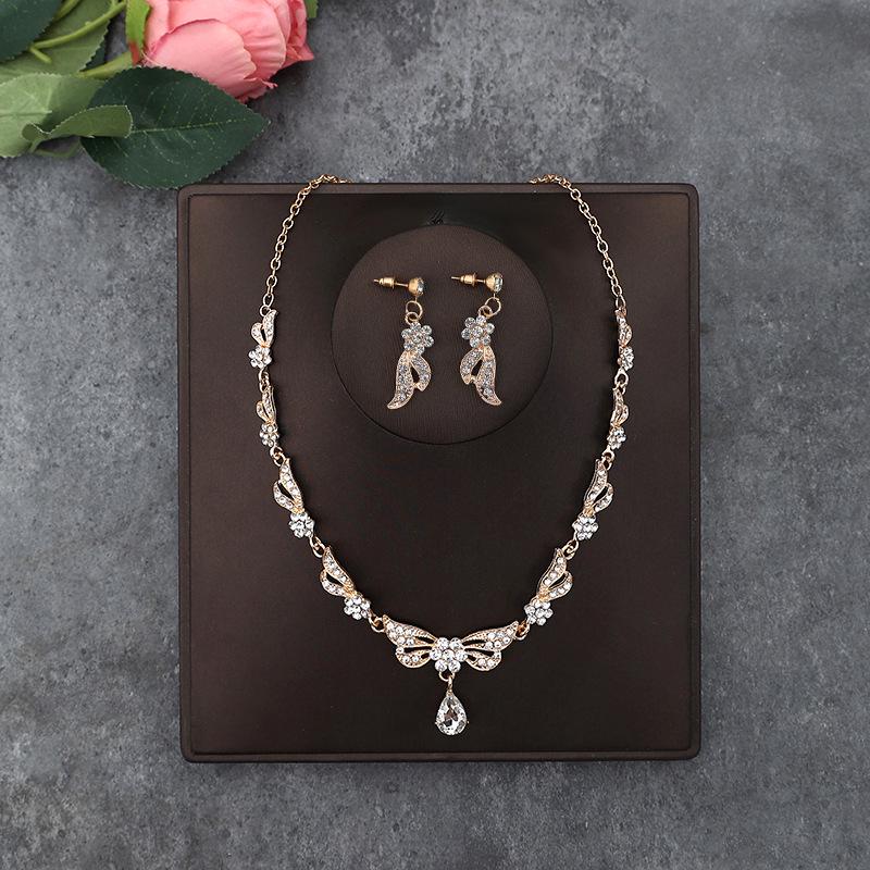 Set di Collana e Orecchini alla Moda in Stile Coreano: Accessori Perfetti per Matrimonio Sposa