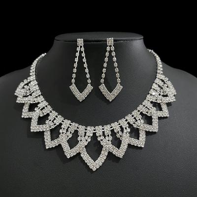 Luxusní Super Flash Geometrický dutý kamínkový náhrdelník Náušnice Set Svatební náušnice Svatební šaty Dámské
