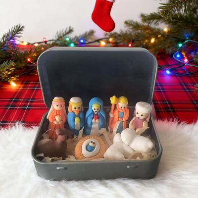 Mini Nativity Scene Figurine In Tin Box Portable Pocket Birth of Jesus Ornament Christmas Holy Family Jesus Sheep Statue Home Desk Shelf Office