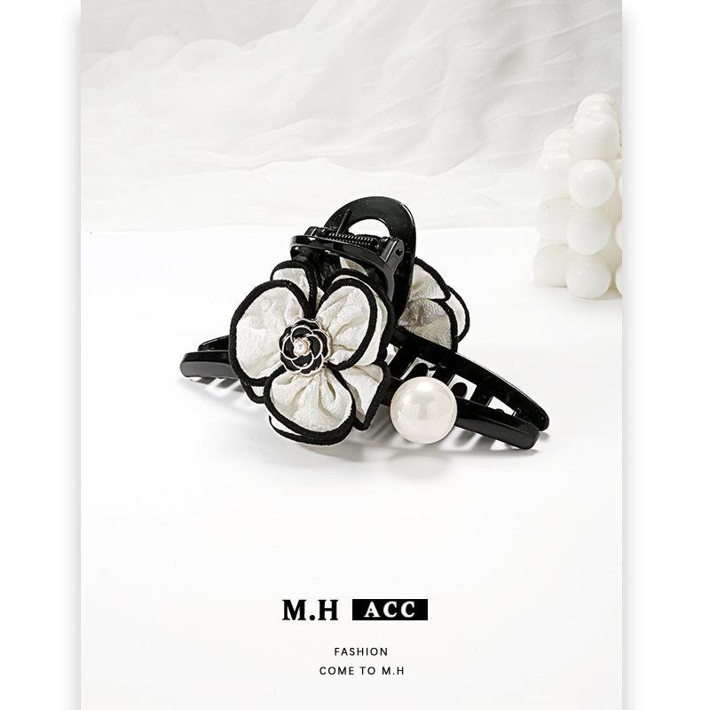 Pearl Camellia Hairpin Korean ins Gentle Wind Simple Back Head Tie Hair Accessories Grab Clip Women's