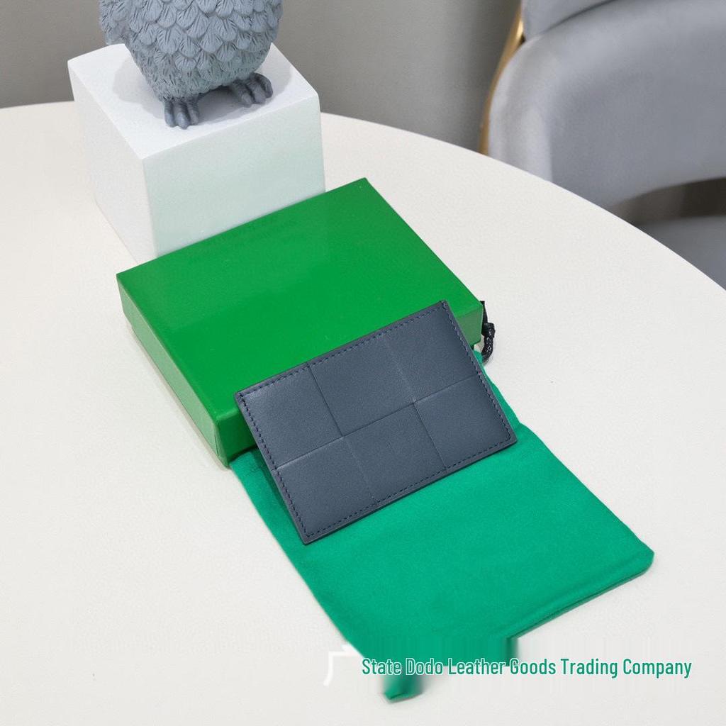 Premium Ultra-Thin Minimalist Leather Card Holder Sleeve for Men and Women