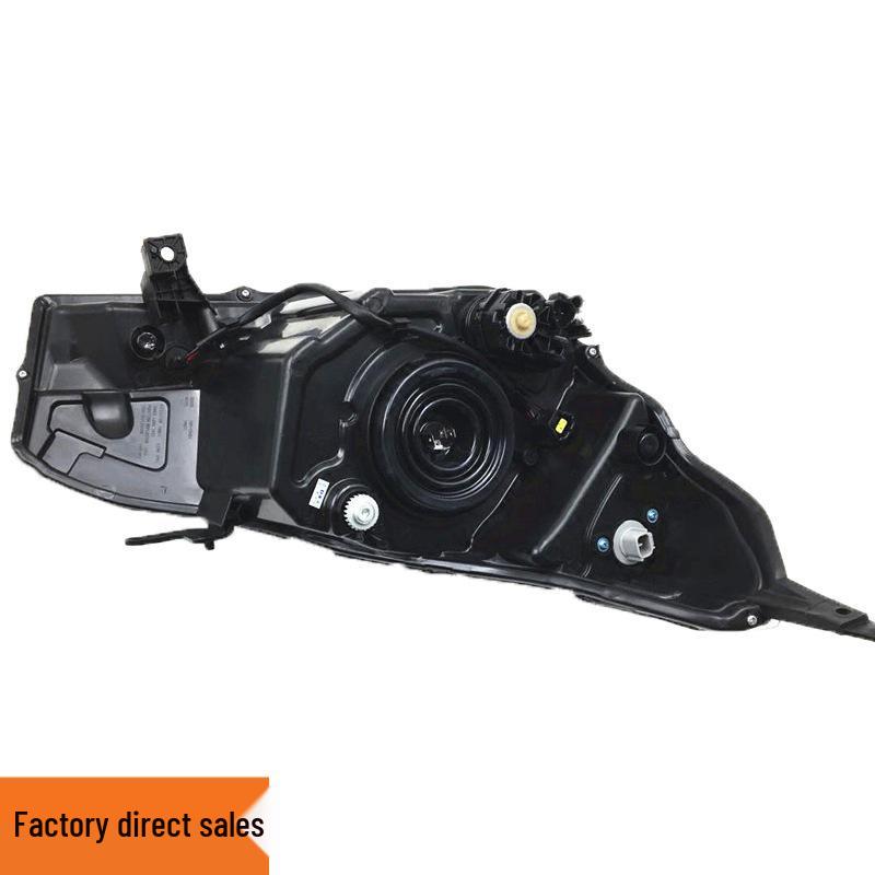 Compatible with 13, 14, and 15 Changan Suzuki Alto: Headlight, Parking Light, and Turn Signal Assembly.