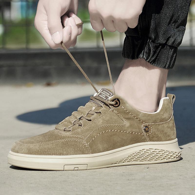 Luxury Men Casual Shoes Pig Skin Flat Men Sneakers Genuine Leather Business Running Shoes for Men Autumn 2025 New Tennis Shoes