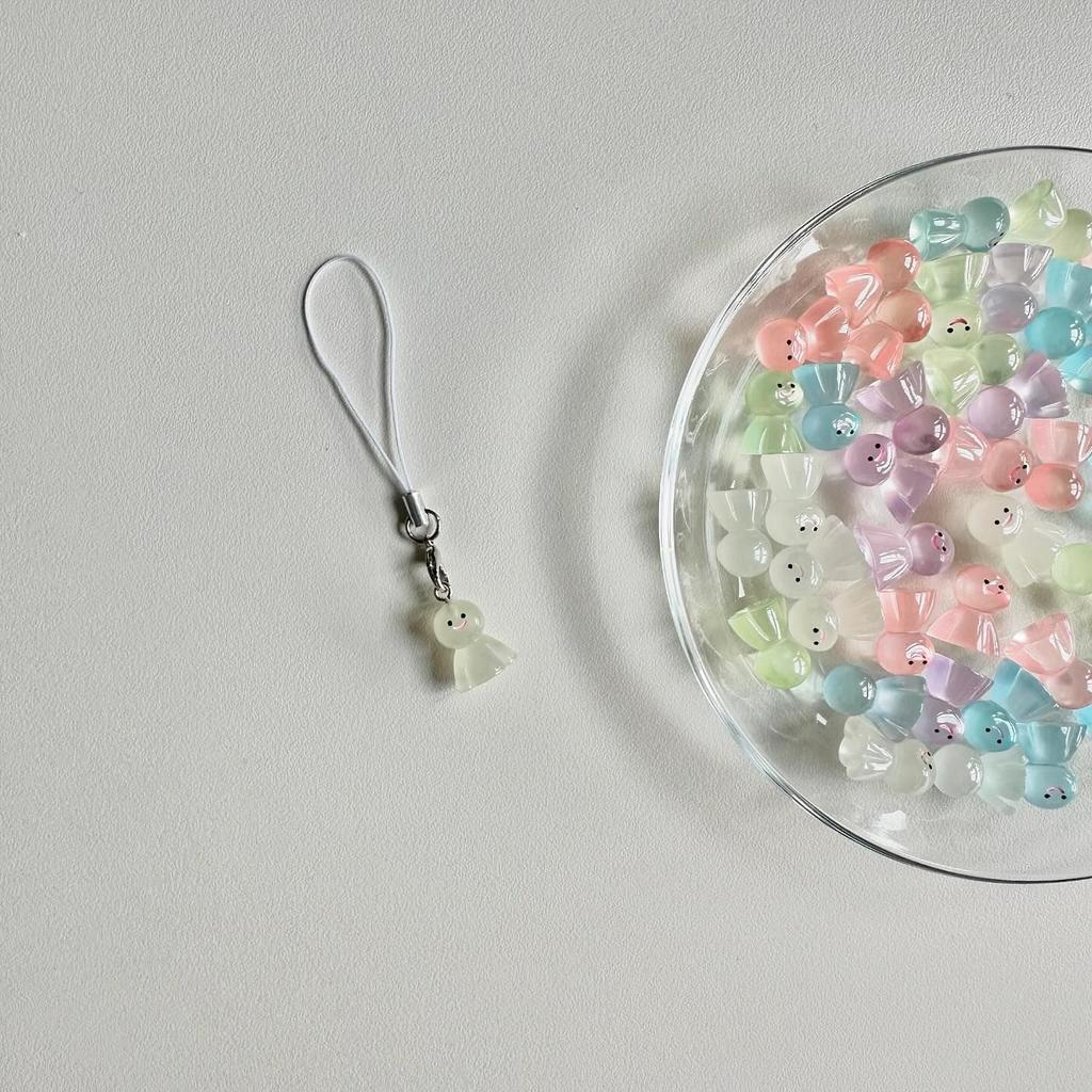 Glow-In-The-Dark Cute Snowman Keychain, Phone Lanyard As a Gift for Friends, Colorful Cartoon Ghost Pendant, Phone Case Accessory, Cute Doll Trinket