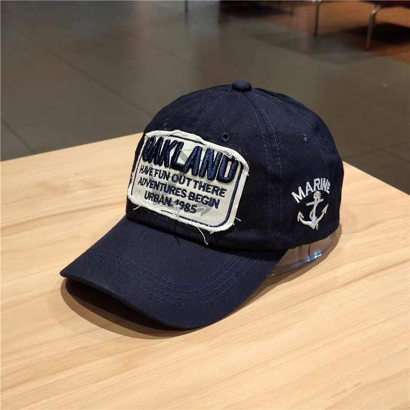 

American Retro Baseball Cap for Women Deep Top Big Head Letter Versatile Baseball Cap Red Wide Brim Face Flattering Small Cap Adjustable