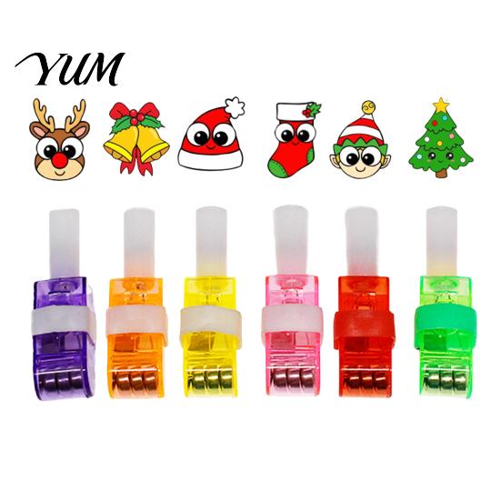 Christmas Party Favors Finger Projector Light, Mini Patterns LED Toy for Kids, Portable Projection Gadgets Light Up Ring Xmas Supplies Tree